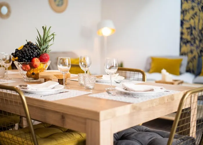 Le Jardin De La Tour Pinte * Καρκασόν